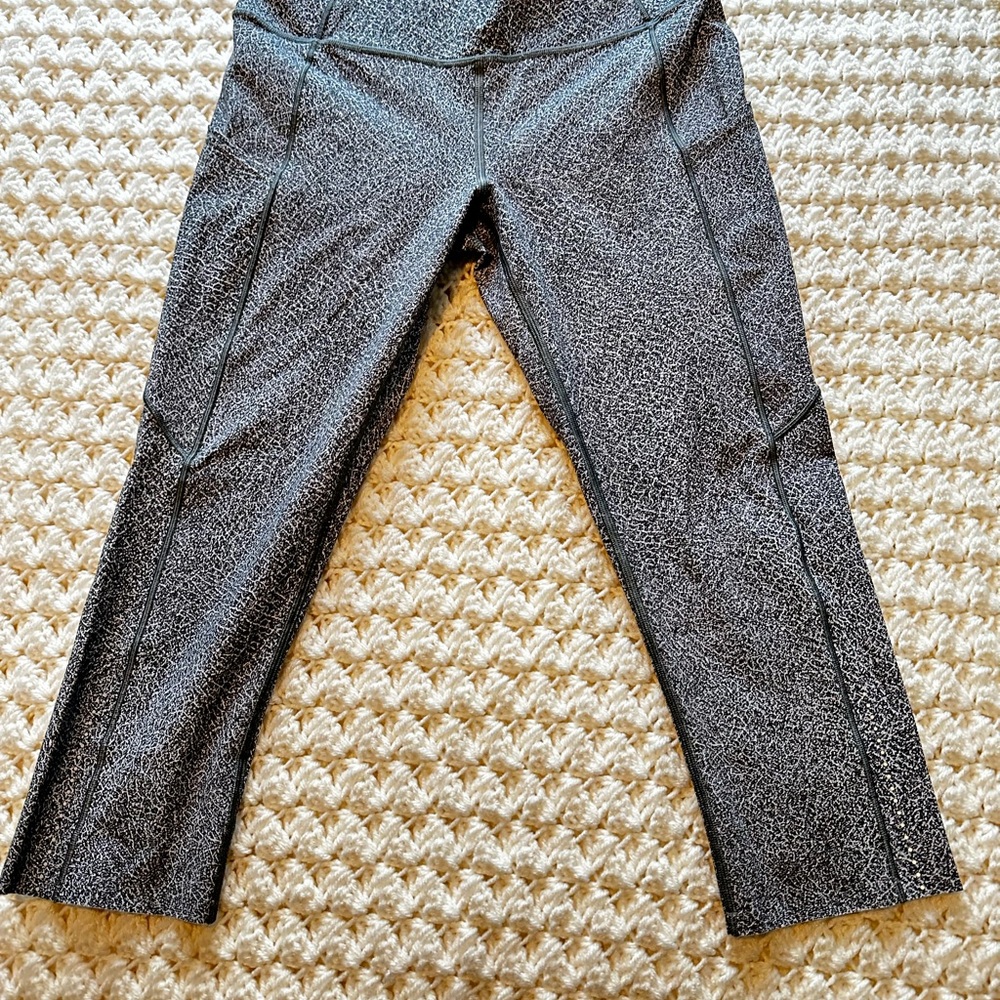 Lululemon Fast And Free Crop size 6